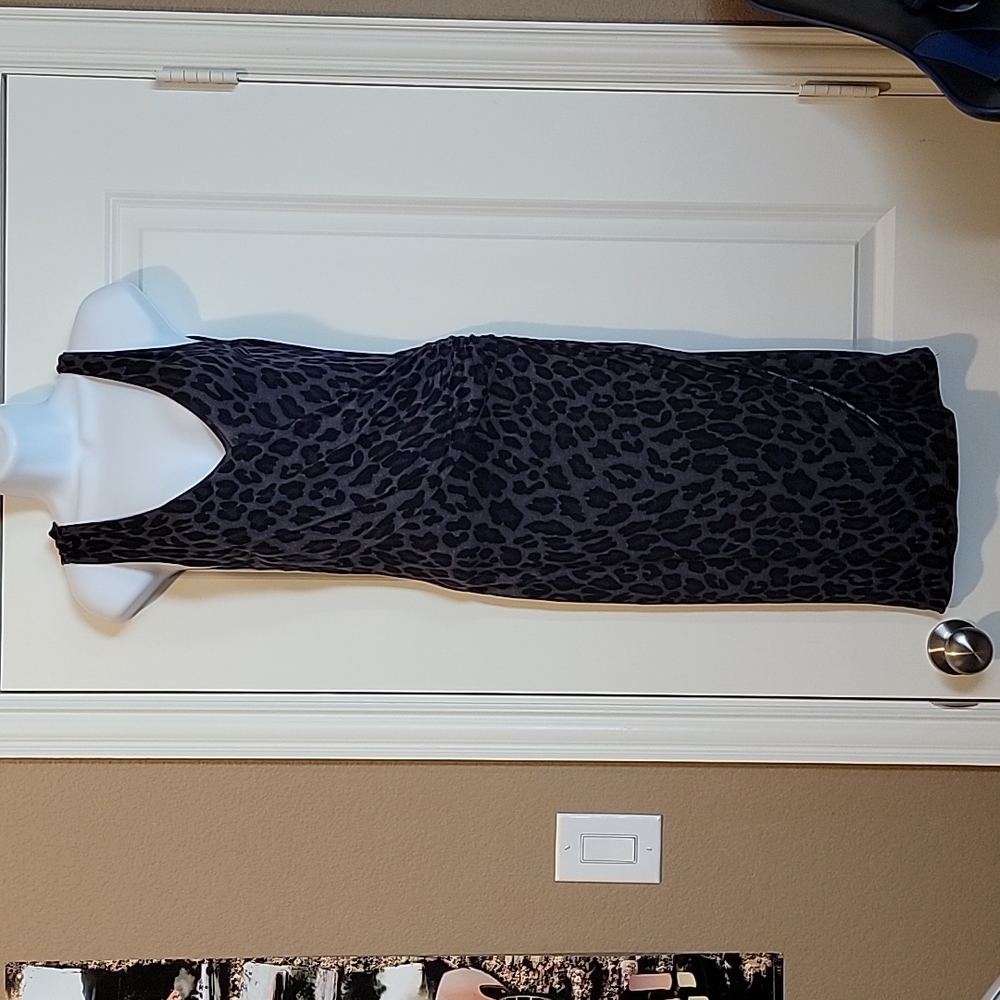 Super cute New York and Company sexy casual dress